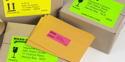 Avery Shipping Labels Laser High Vis 35932 / L7162FG 99.1 x 34mm 16 Per Sheet Fluoro Green Pack 400