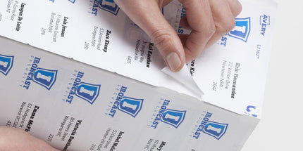 Avery Address Labels Sure Feed Laser Printer 952001 / L7161 63.5 x 46.6mm 18 Per Sheet Pack 360